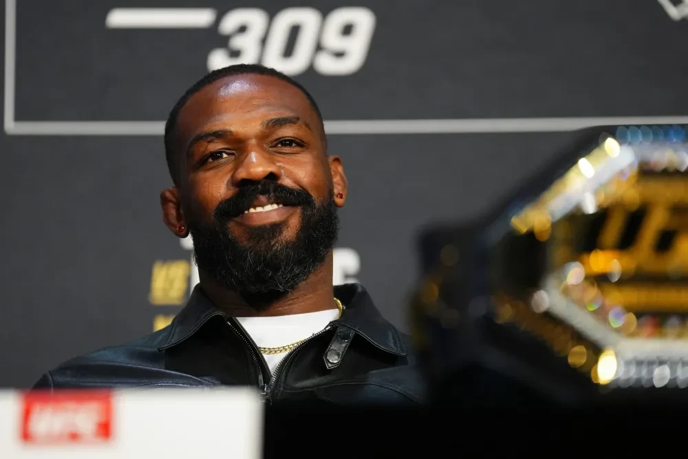 Jon Jones tại buổi họp báo UFC 309