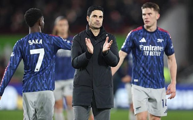 Mikel Arteta thừa nhận Arsenal gặp khó khăn với Brentford.