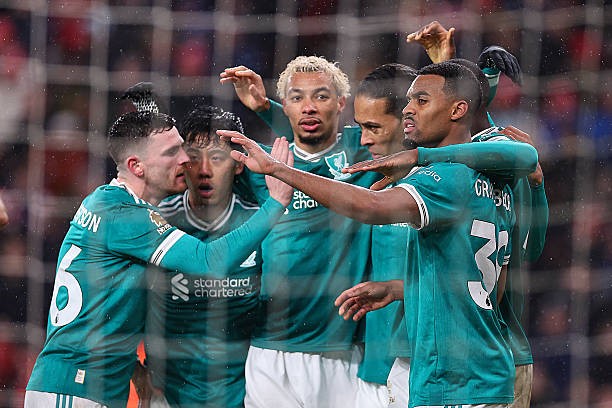 Liverpool vừa trải qua 90 phút đầy khó nhằn với Sunderland.