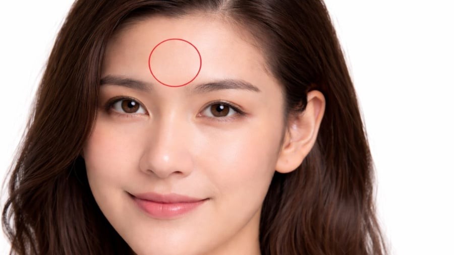 Biểu hiện trên ấn đường được xem là có liên quan tới vận mệnh