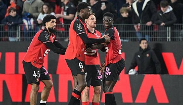 Rennes mang đến quá nhiều khó khăn cho PSG.