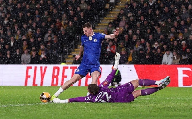  Delap đã có một tình huống bỏ lỡ rất đáng tiếc.