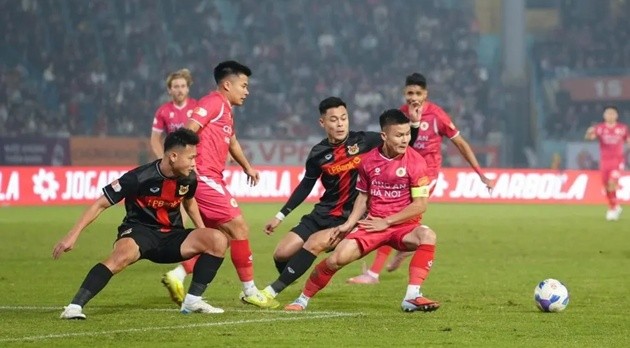 V-League đang hấp dẫn vì cuộc đua vô địch giữa CAHN và Ninh Bình.