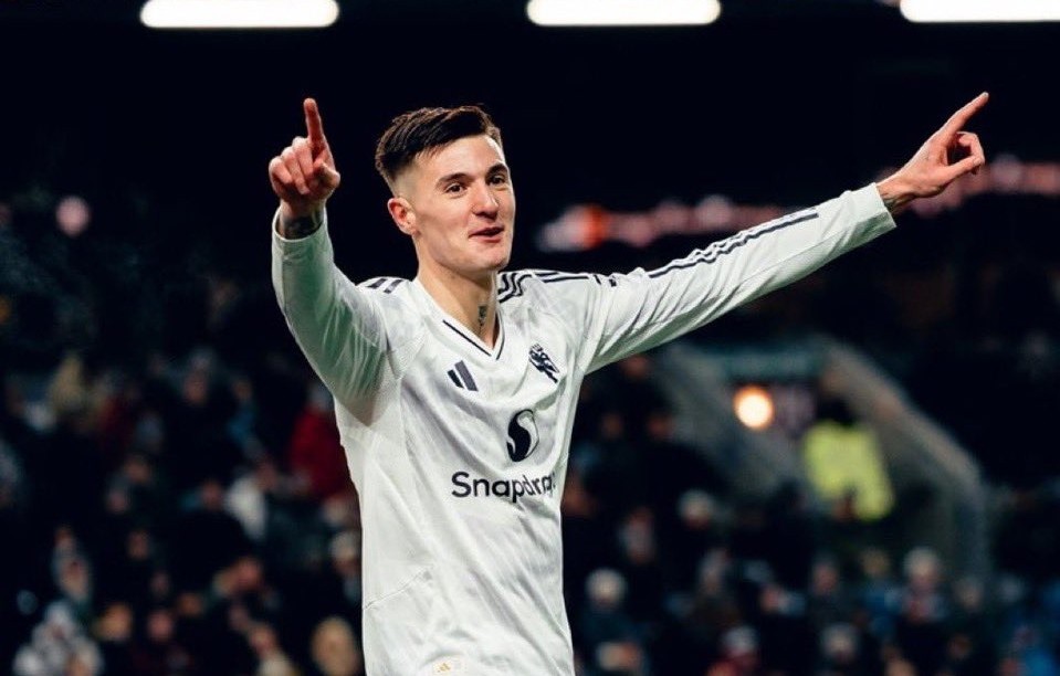 Benjamin Sesko từng làm thủ môn.