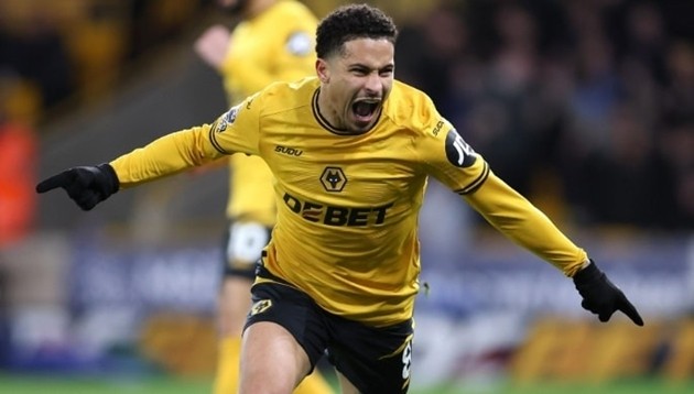 MU theo đuổi Joao Gomes.