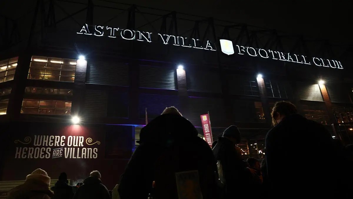 Aston Villa đối diện án phạt từ UEFA khi vi phạm quy định về Tỷ lệ chi phí đội hình.