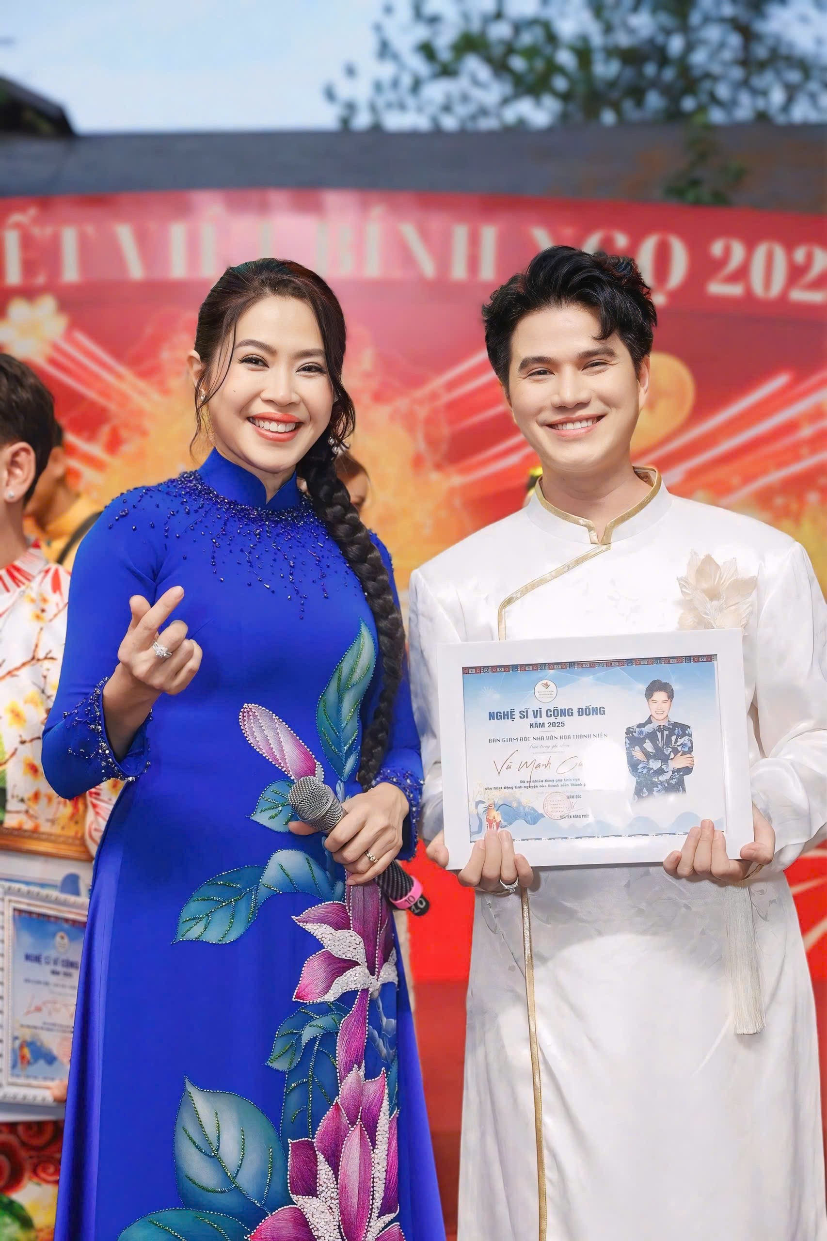 Nghe Si Vi Cong Dong 9