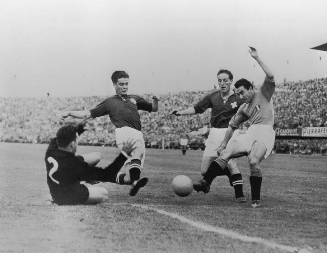 Thụy Sĩ đánh bại Ý ở World Cup 1954.
