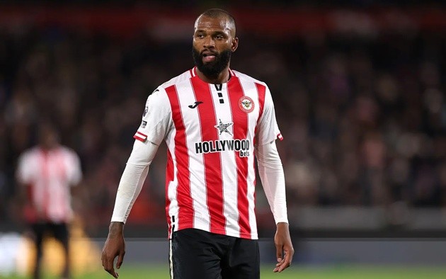 Tiền đạo Brazil cho thấy khả năng săn bàng tốt hơn Joao Pedro.