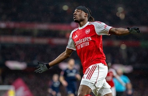 Arsenal giành thắng lợi hủy diệt ở FA Cup.