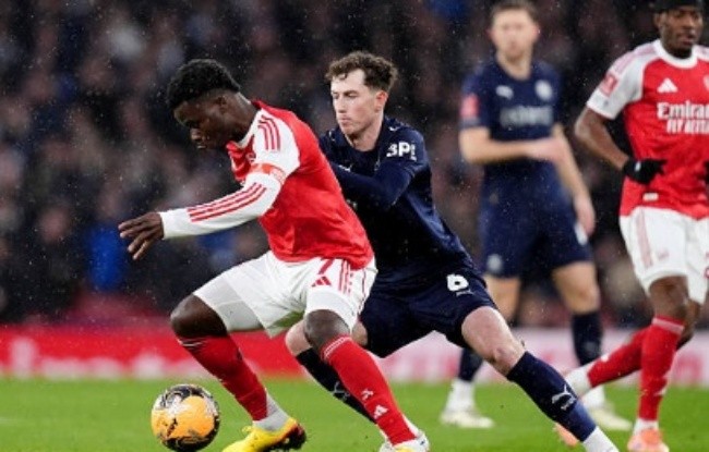 Bukayo Saka - 7 điểm. Vốn được dự kiến nghỉ ngơi, nhưng chấn thương bất ngờ của Riccardo Calafiori lúc khởi động buộc Saka phải đá chính. Dù chỉ thi đấu hiệp một và chơi ở vai trò tự do khá lạ lẫm, anh vẫn kịp để lại dấu ấn với quả tạt khó chịu khiến Jack Hunt đánh đầu phản lưới nhà, mang về bàn thắng thứ ba cho Arsenal.