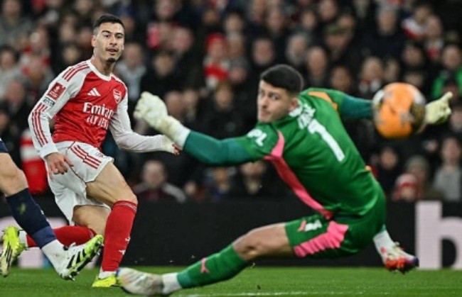 Gabriel Martinelli - 8 điểm. Ngôi sao người Brazil đã tìm lại được bản năng sát thủ. Cú dứt điểm quyết đoán sau đường chuyền của Eze đã cho thấy sự lạnh lùng cần thiết.