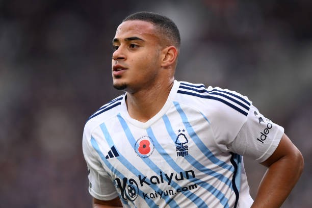 Murillo được Chelsea và Liverpool quan tâm.