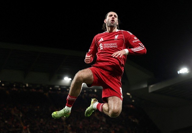 Szoboszlai giúp Liverpool đi tiếp ở FA Cup.