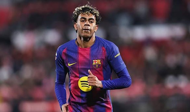 Lamine Yamal bị sốt ở trận đấu với Girona.