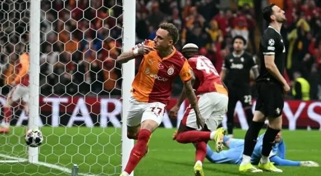 Galatasaray gây sốc với chiến thắng hủy diệt.