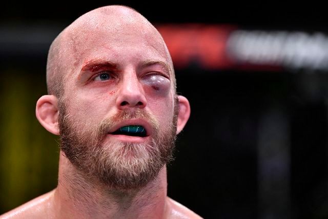 Justin Jaynes trong lồng bát giác UFC