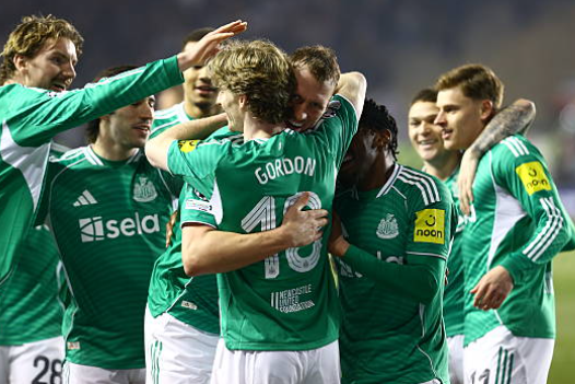 Gordon tỏa sáng giúp Newcastle đặt 1 chân vào vòng trong.