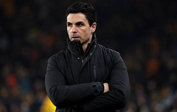 Mikel Arteta phải sớm đưa ra những thay đổi.