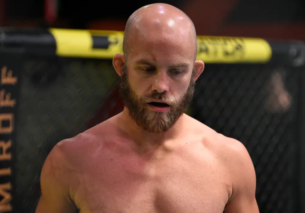 Justin Jaynes trong một trận đấu tại UFC APEX