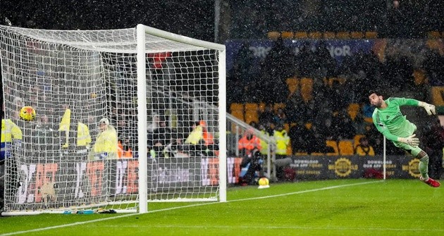 Thủ thành Tây Ban Nha không còn mang lại sự chắc chắn như đầu mùa.