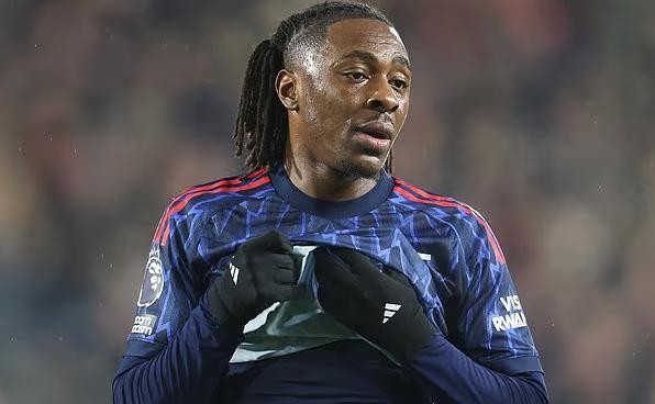 Eze không phải là hạt nhân trong lối chơi của Arsenal.