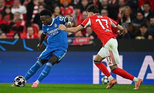 Vinicius Jr phải thể hiện bản lĩnh của siêu sao.