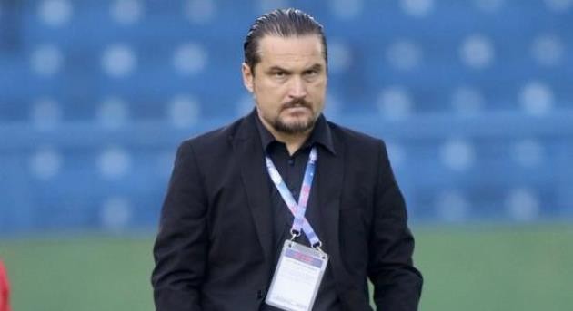 Myanmar muốn có HLV Velizar Popov.