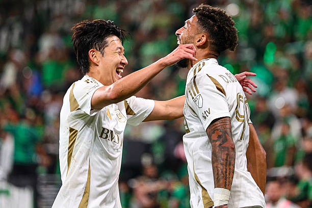 Son Heung-min đang cho thấy sự kết hợp ăn ý với Denis Bouanga.