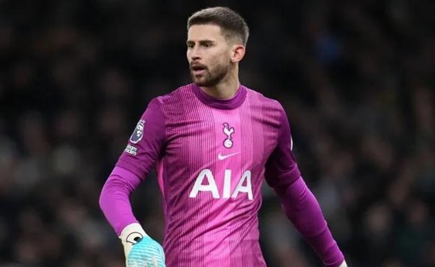 Vicario có thể được Tottenham rao bán cho Inter.