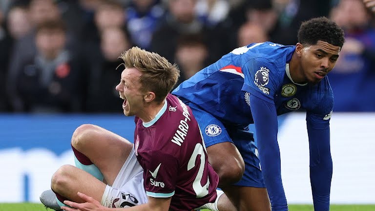 Fofana đã trở thành tội đồ của trận đấu.