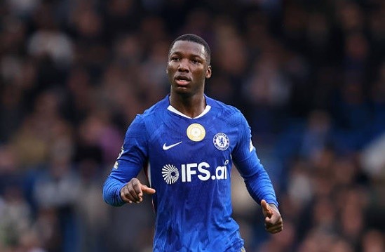 Moises Caicedo (6.8): Cầu thủ người Ecuador là người có đường chuyền quyết định dẫn đến bàn mở tỷ số của Joao Pedro. Caicedo bao quát tốt khu trung tuyến trong hiệp một, thu hồi bóng hiệu quả và duy trì nhịp độ trận đấu ổn định. Tuy nhiên, sức ảnh hưởng của anh giảm dần khi đội nhà mất người.