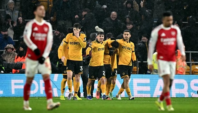 Arsenal tiếp tục sẩy chân.