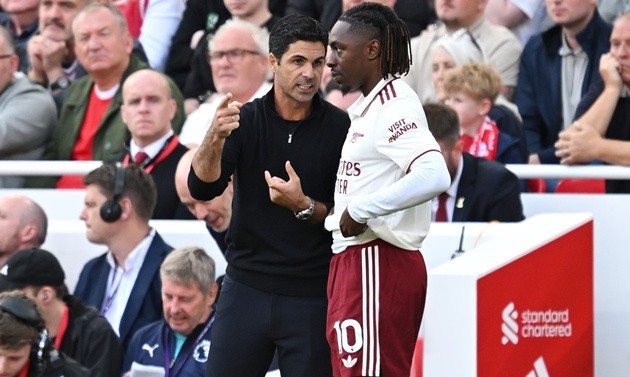 Eze thường bùng nổ vào giai đoạn nước rút.