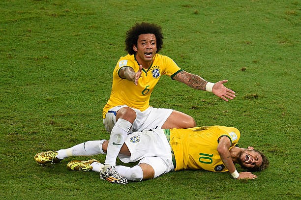 Chấn thương của Neymar cũng đã tước đi giấc mơ World Cup 2014 với tuyển Brazil.