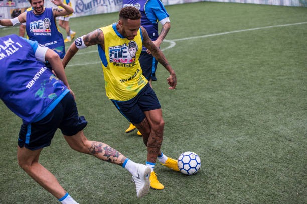 Neymar sở hữu kỹ thuật của bóng đá Futsal.