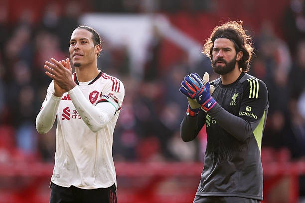 Bản lĩnh của Van Dijk và Alisson đã giúp Liverpool giành chiến thắng. 