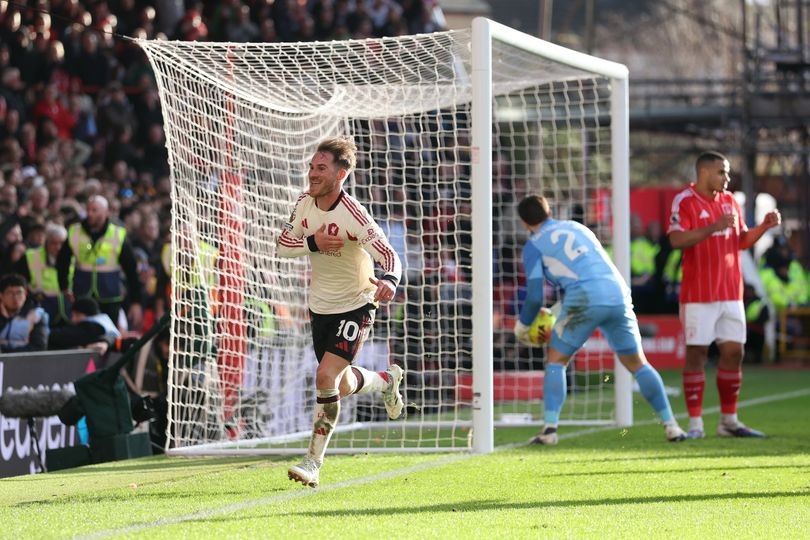 Mac Allister sắm vai người hùng trong chiến thắng của Liverpool. 