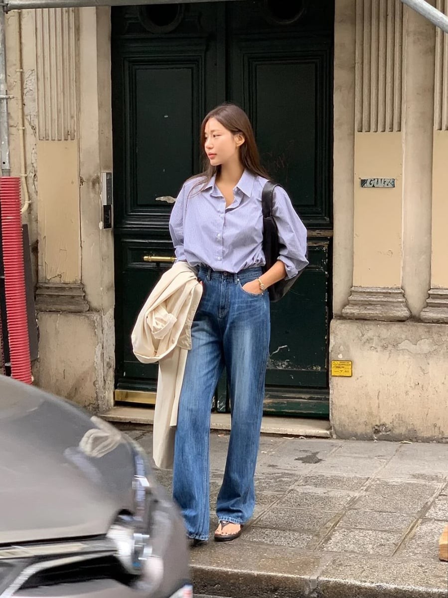 Quần jeans suông là kiểu dáng được ưa chuộng nhờ sự thoải mái và tính ứng dụng cao.