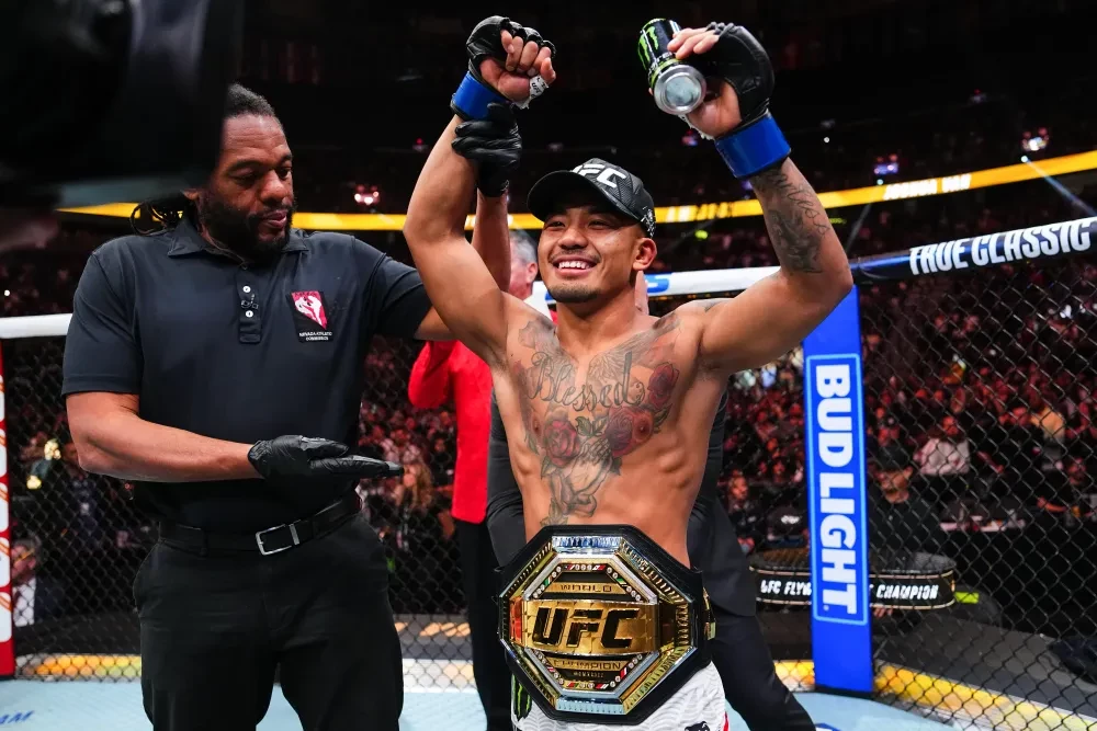 Joshua Van ăn mừng chiến thắng TKO tại UFC 323