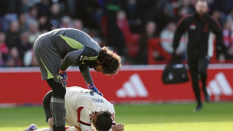 Virgil van Dijk (6/10): Bị đau sau pha va chạm nhưng chơi nỗ lực, góp công lớn trong bàn thắng của Mac Allister.