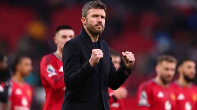 Michael Carrick nhắc nhở các học trò phải tập trung và tỉnh táo.