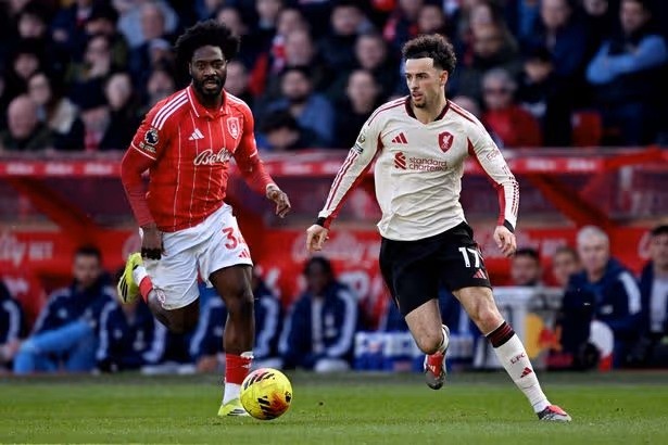  Jones đã có ngày thi đấu kém chất lượng.