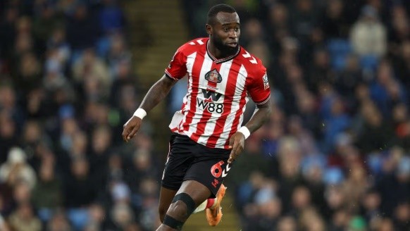 Lutsharel Geertruida có thể đá nhiều vị trí.