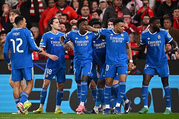 Real Madrid đang có phong độ bất ổn khi vừa để thua Osasuna mới đây.