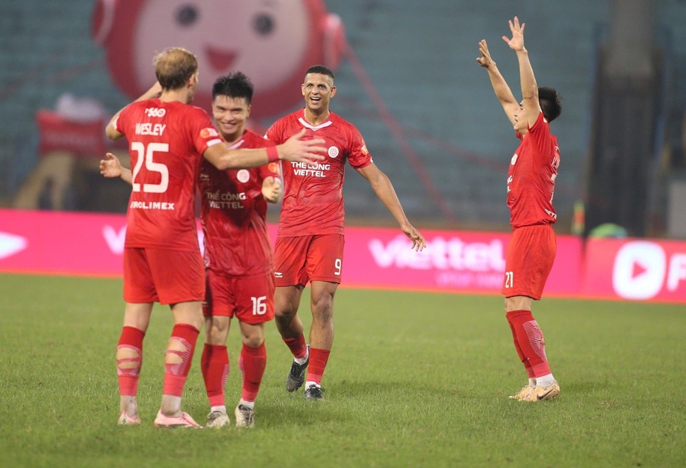 Thể Công giành chiến thắng nhọc nhằn.