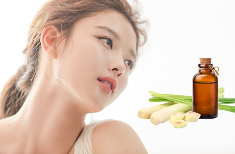 Tinh dầu là dạng tinh chất cô đặc chứa các hợp chất thơm dễ bay hơi, được chiết xuất từ thực vật. 