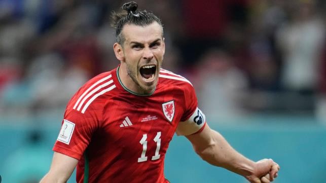 Bale xứng danh huyền thoại xứ Wales.