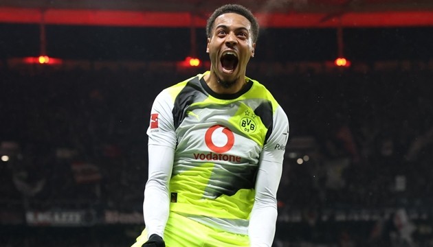 Felix Nmecha lọt vào tầm ngắm của Man United.