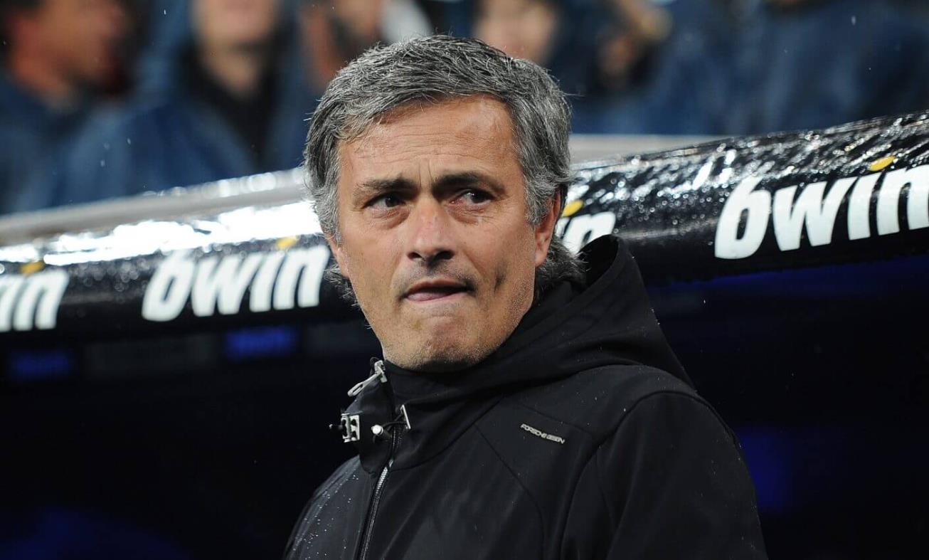 Mourinho có cuộc đối đầu duyên nợ với Real.
